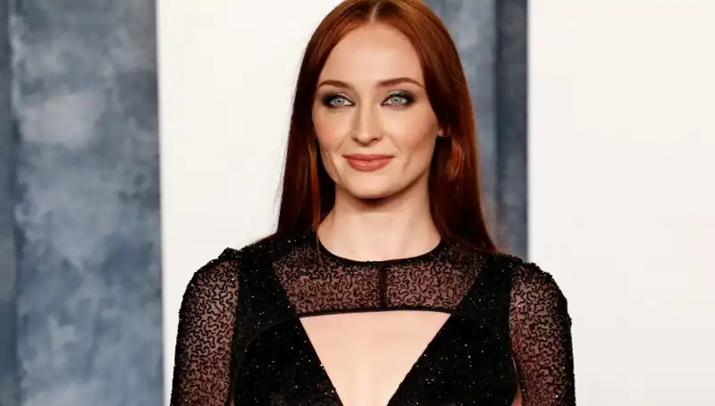 Sophie Turner’ı Öfkeden Delirten O Yorumun Ayrıntıları!