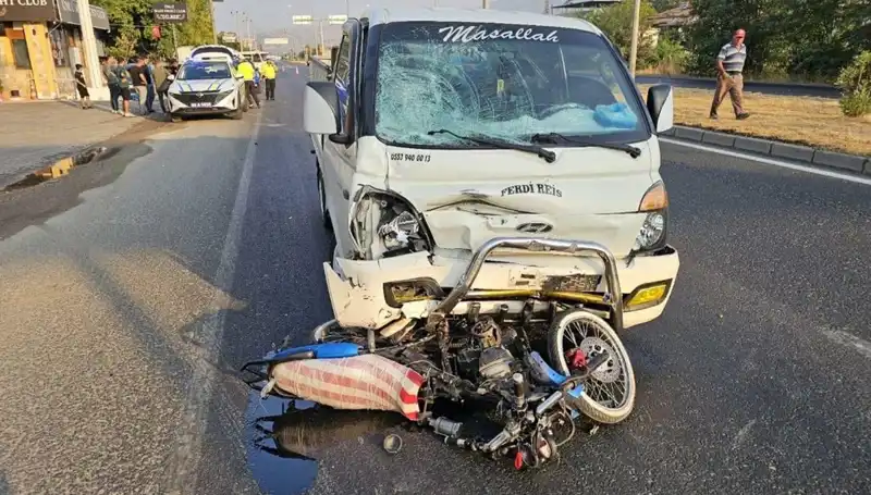 Aydın'da Motosiklet Kazası: Kamyonetin Çarpması Sonucu Genç Hayatını Kaybetti