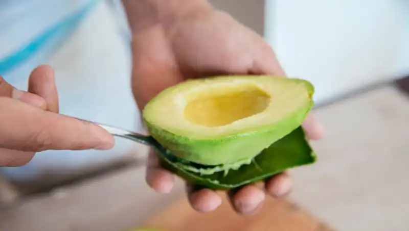 Avokado Yağlarının Sağlığımıza Etkileri: Gerçekten Faydası Var mı?