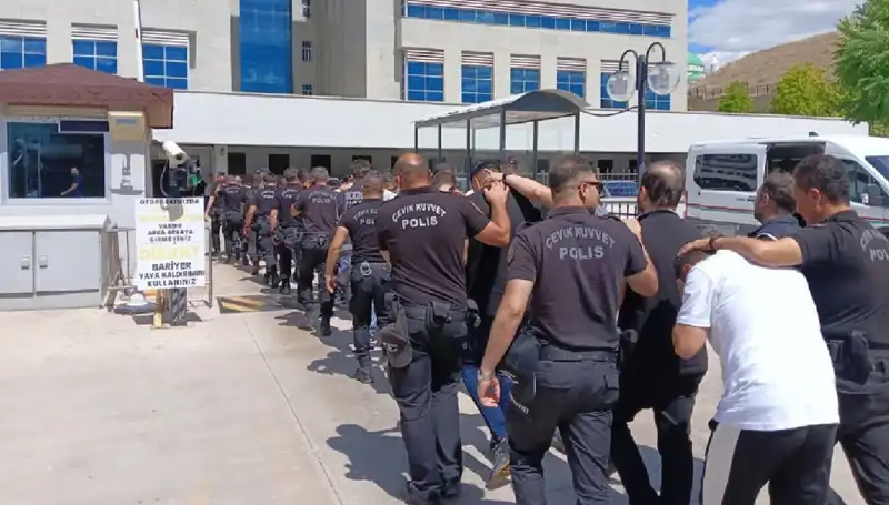 Ankara'da Haraç Çetenize Temizleme Operasyonu: Avukatlar ve Yeraltı Dünyası İç İçe