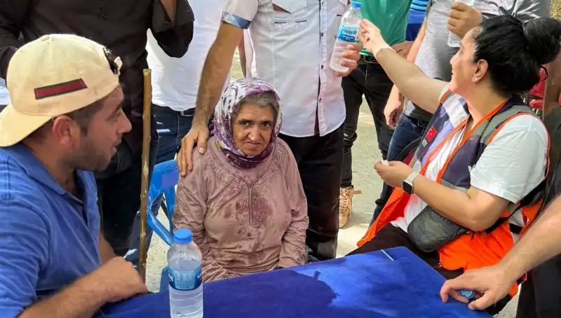 Kayıp Kadın 3 Gün Sonra Bulundu: Piknikçiler, Hayatını Kurtaran İpuçlarıyla Dönüş Yaptı