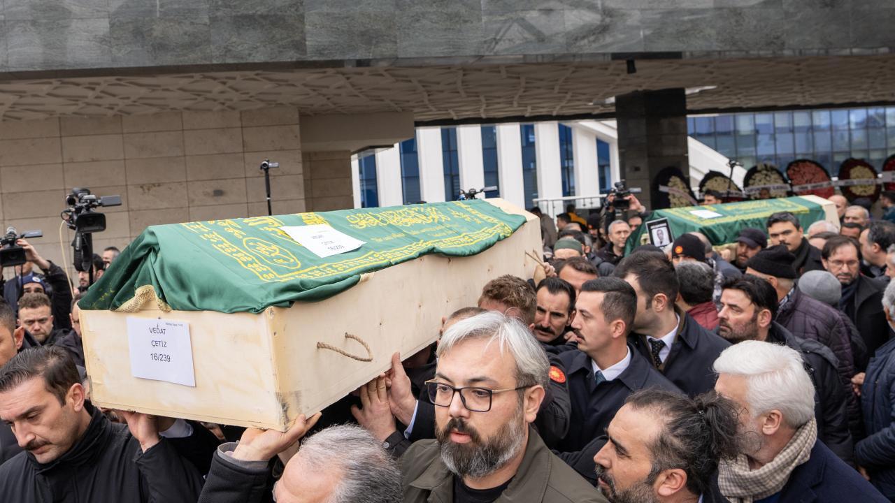 Bolu'da Faciada Hayatını Kaybedenlerin Son Yolculuğuna Uğurlama