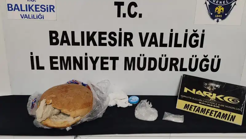Uyuşturucu İle Dolu Ekmek İle Yakalanan Şebeke Üyeleri Tutuklandı!