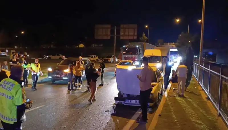 Otoyolda Keretsiz Geri Dönüş: İkisi Çocuk Dört Kişi Yaralandı!