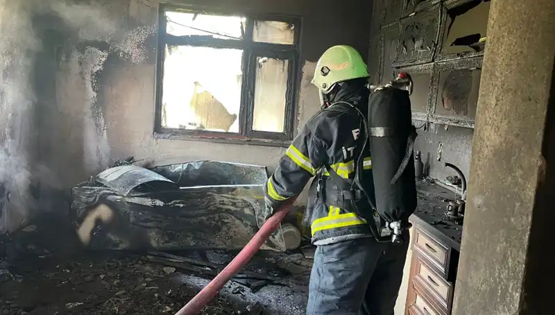 Yangın Mutfağı Harabeye Çevirirken Kurtarma Ekipleri Seferber Oldu