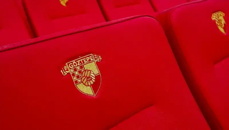 Göztepe’nin Yeni Yıldızı: Junior Olaitan ile Anlaşma Sağlandı