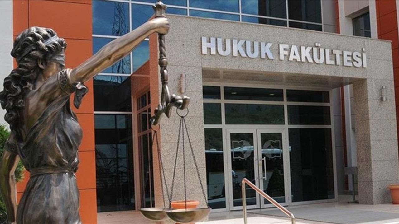 Hukuk Fakültelerine Giriş Sınavı Düzenlemesi Yapıldı