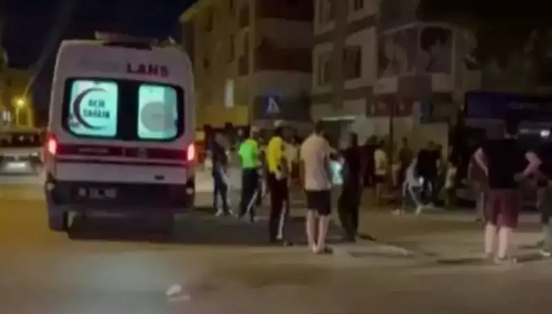 Alkollü Sürücü, Tartışma Sonrası Yayaları Kamyonetle Ezdikten Sonra Kaçtı!