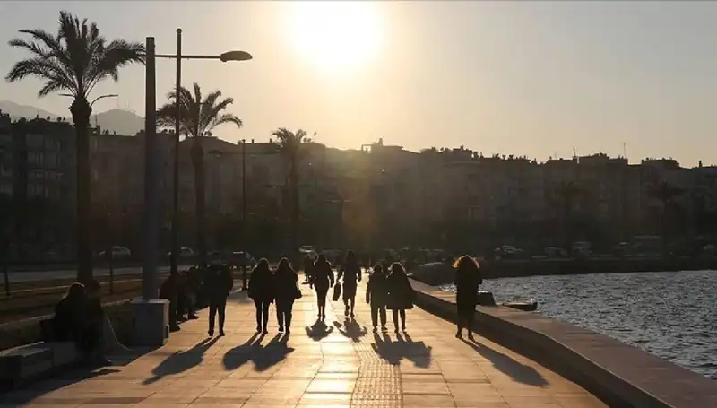 Hafta Sonu Hava Durumu: Belirleyici Etkenler ve Beklentiler