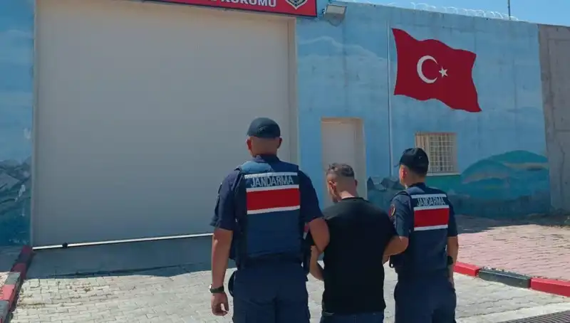 Afyon’da Farklı Suçlardan Aranan 9 Kişi, Polisi Şaşırttı!